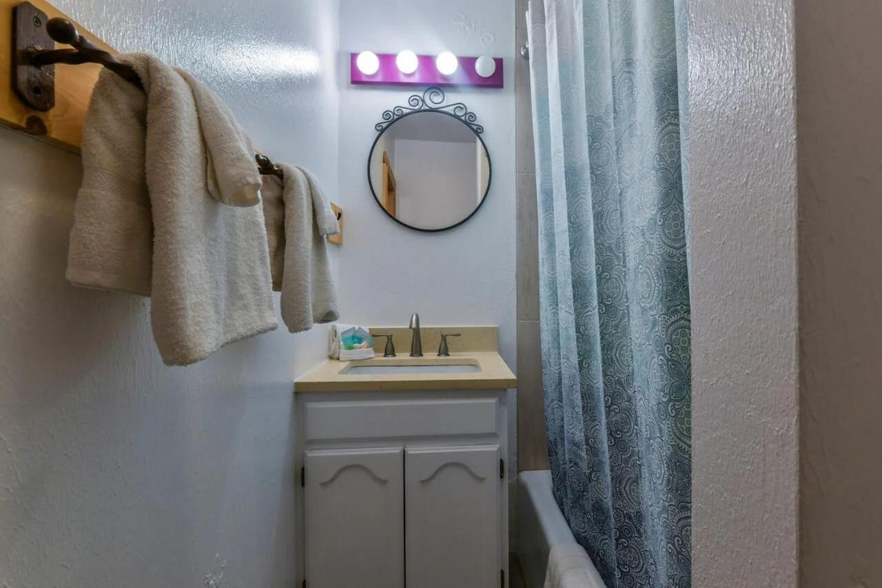 Charming 2 Bedroom Near Downtown - Rose Tree 1 Moab Bagian luar foto
