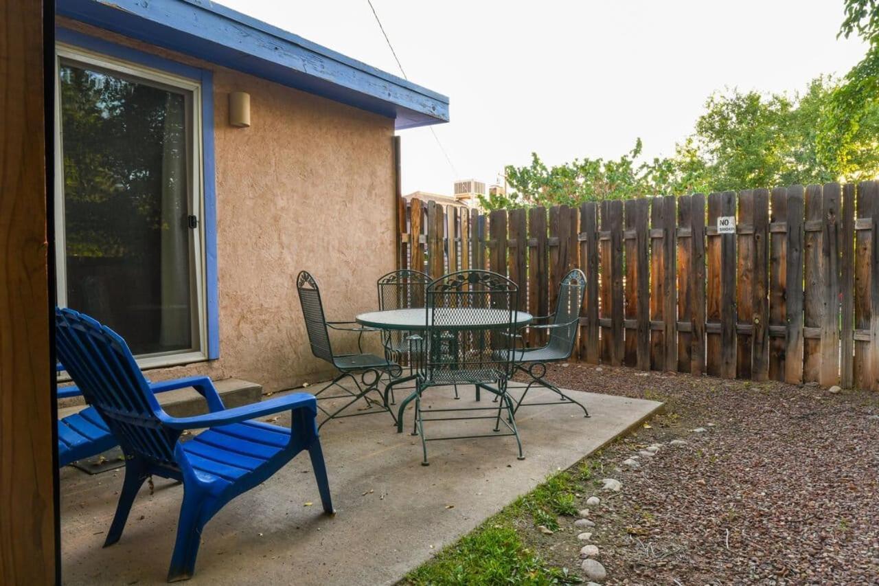 Charming 2 Bedroom Near Downtown - Rose Tree 1 Moab Bagian luar foto