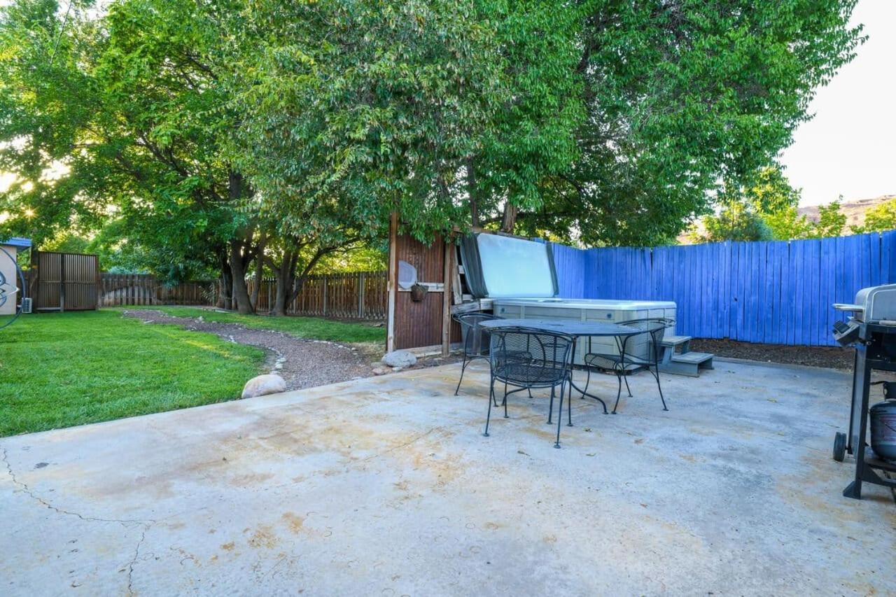 Charming 2 Bedroom Near Downtown - Rose Tree 1 Moab Bagian luar foto