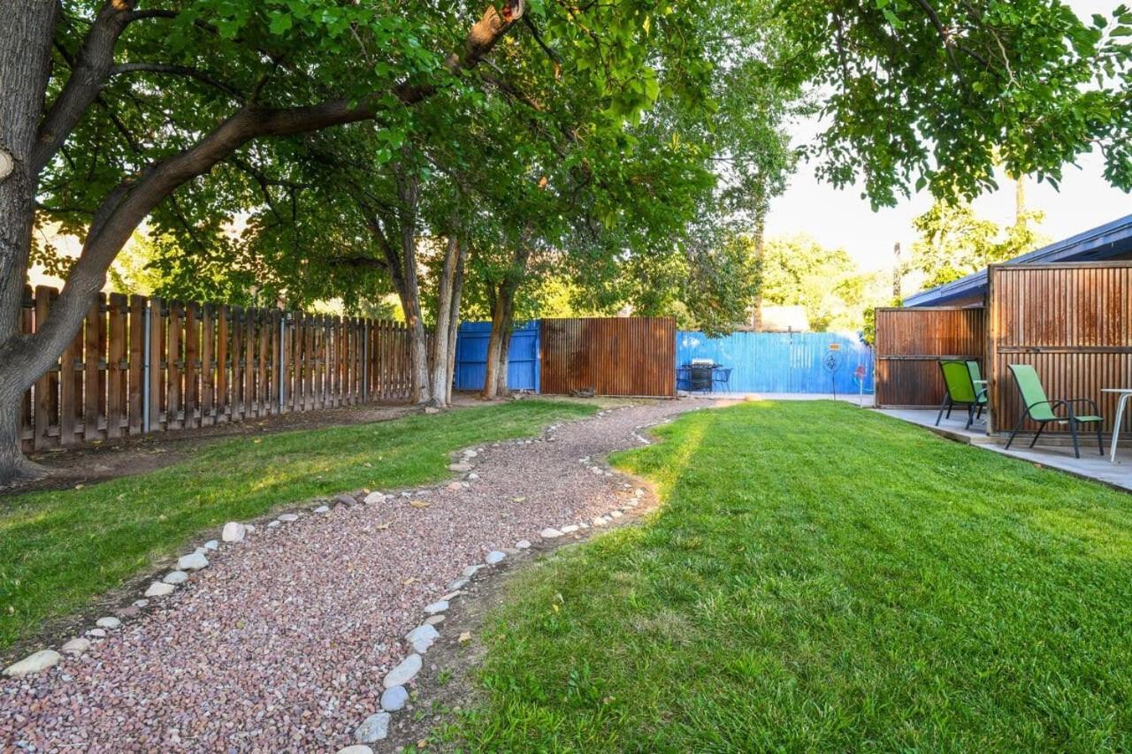 Charming 2 Bedroom Near Downtown - Rose Tree 1 Moab Bagian luar foto